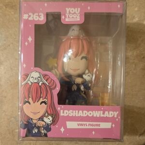 LDShadowLady Vinyl Figure with Pink Hair and Cats